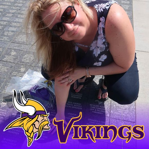 Meet your Posher, Tiffany - Picture 1 of 1